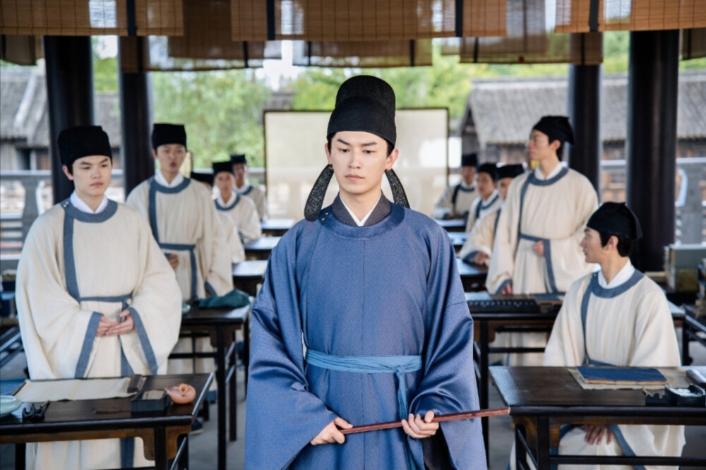 文学之器，天成不一。