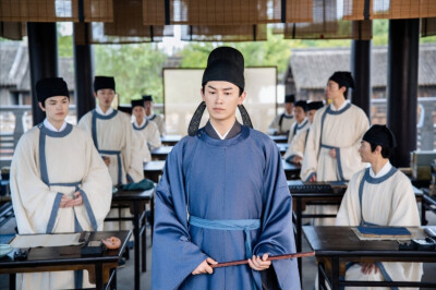 文学之器，天成不一。