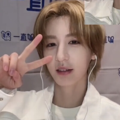 再这么萌把你兔牙掰喽！