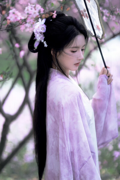 刘些宁