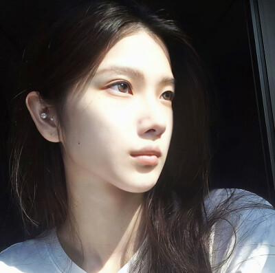 风格女头 拿图点赞关注