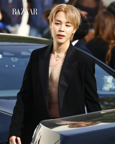 251002
harpersbazaarjapan ins更新智旻相关