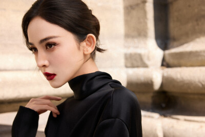 娜扎
