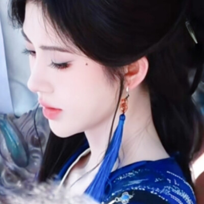 夏有风，花正浓，朝朝暮暮，等重逢