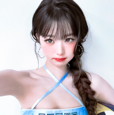 张元英