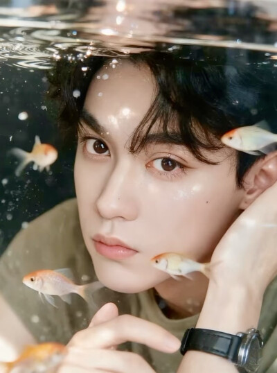 像水一般纯净的眼睛属于彼此