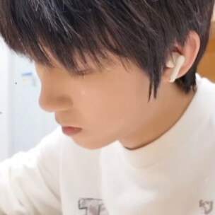 从来没爱过所以爱错