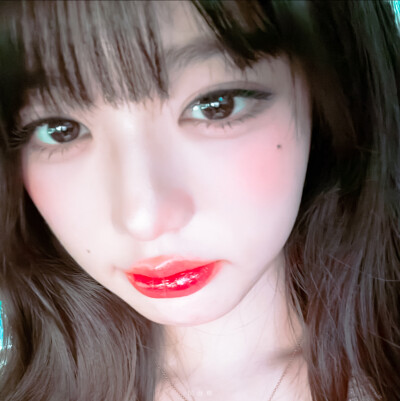 张元英