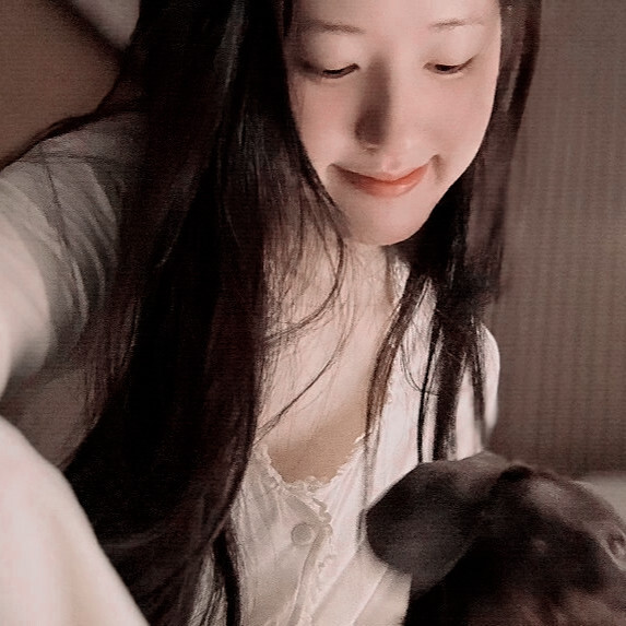 你好可爱 也会好幸福
赵露思
起司名札