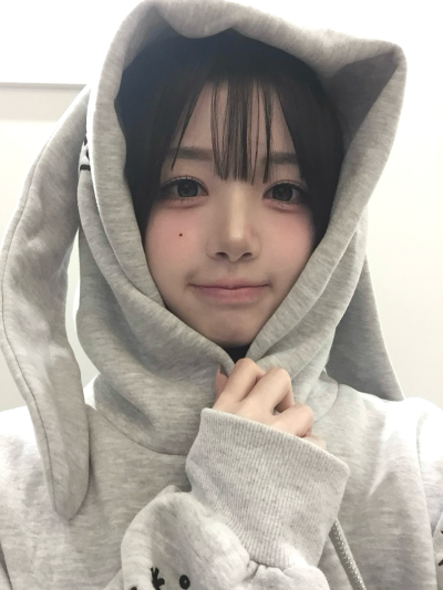tripleS 金采湲
