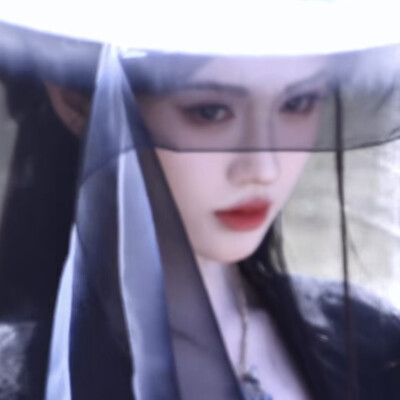 鞠婧祎