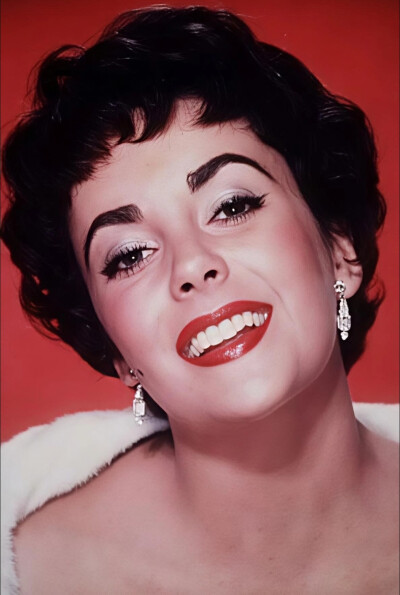 Elizabeth Taylor