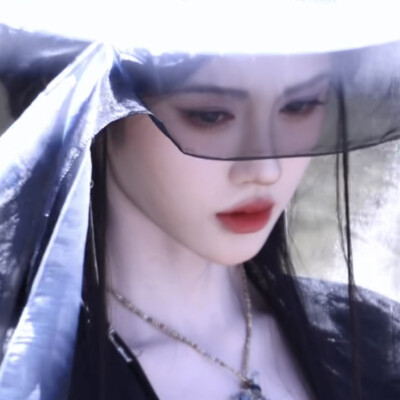 鞠婧祎