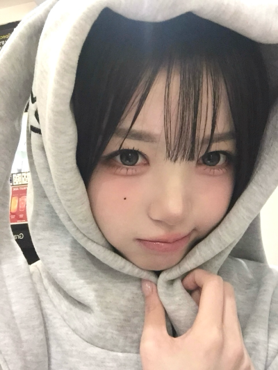 tripleS 金采湲