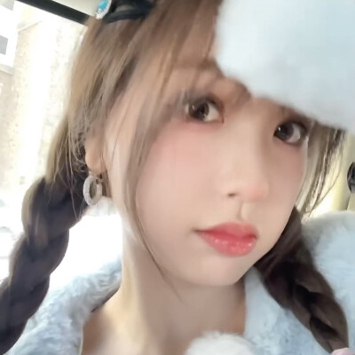 就这样看着你脸红红的呼吸