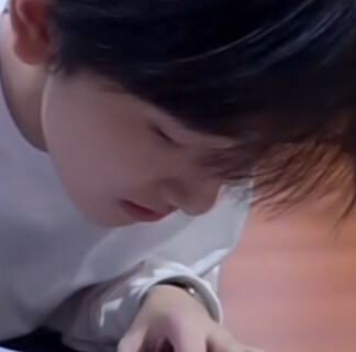 我知道你的眼泪只是一种无奈