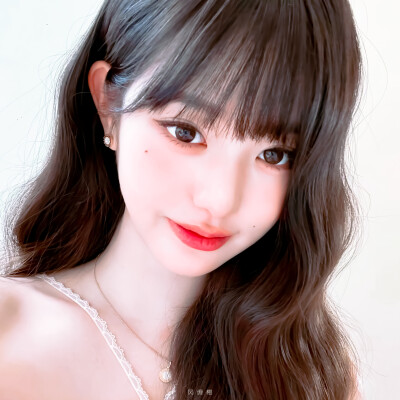 张元英