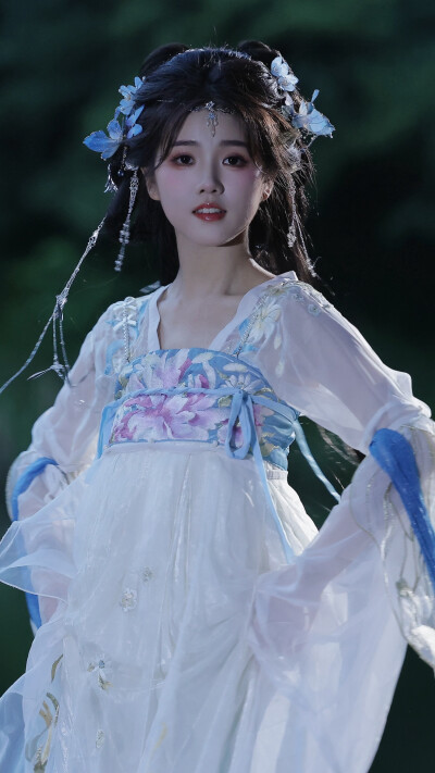 宥拉