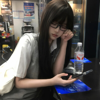 女头