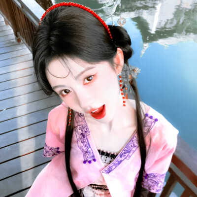 ʕ⸝⸝⸝˙Ⱉ˙ʔ ♡