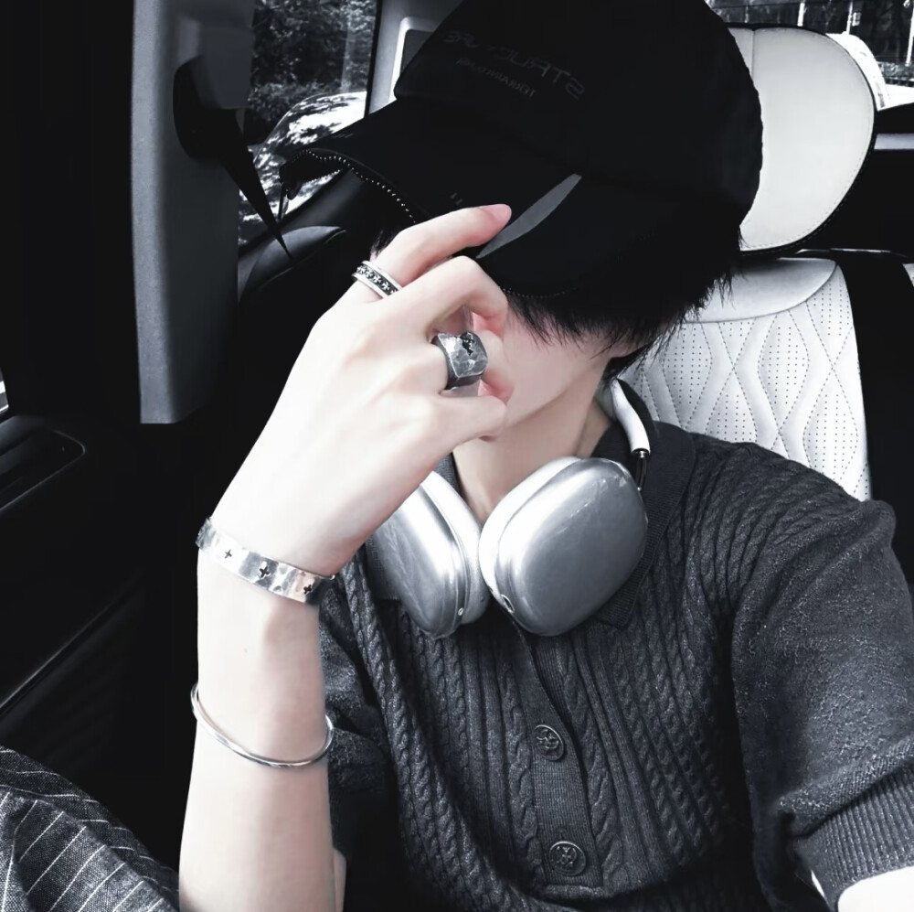 权威男头 拿图点赞关注