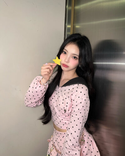 郑伊安
