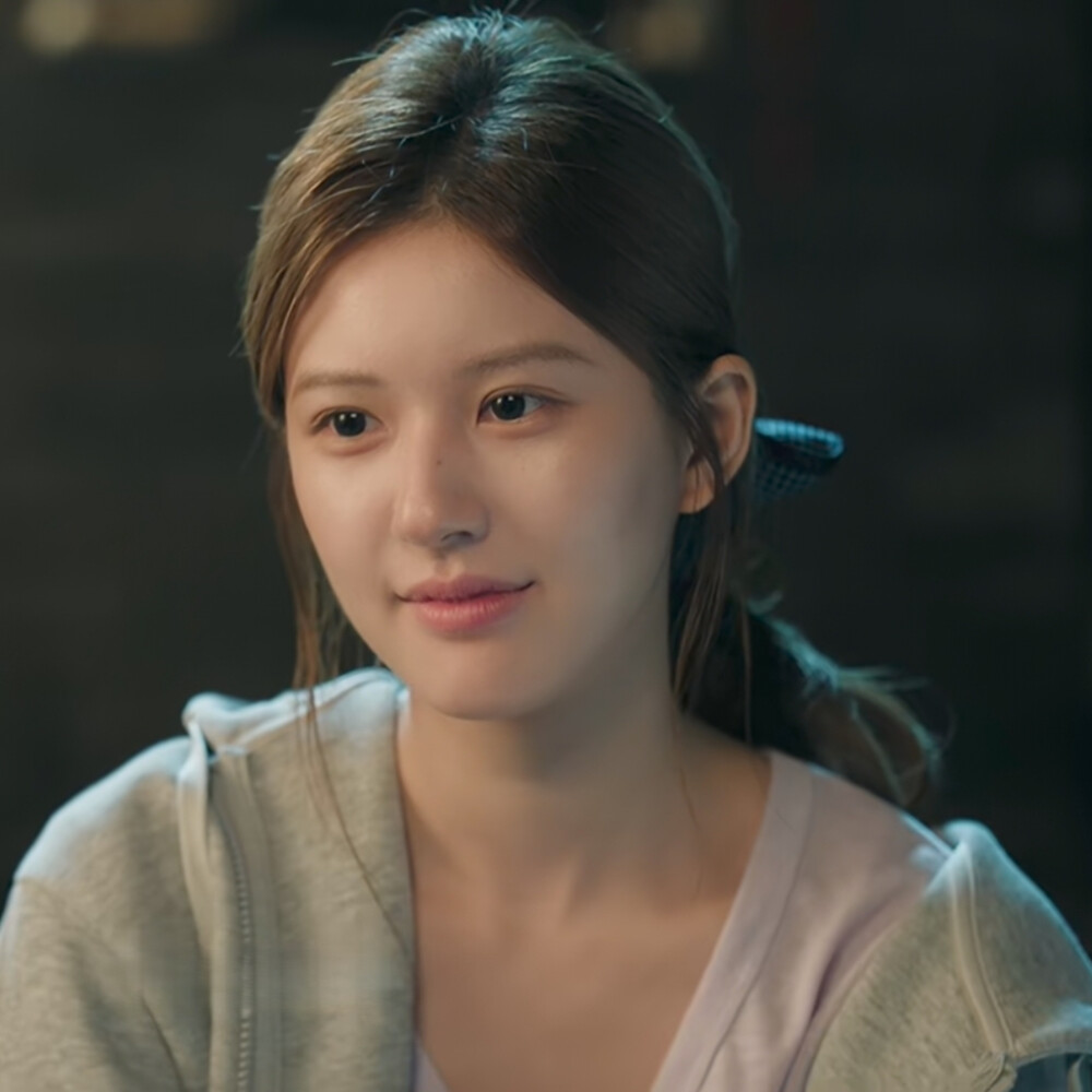 赵露思
许我耀眼