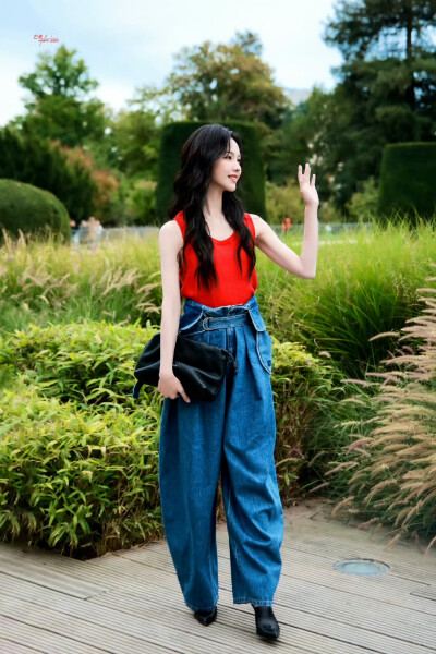 cr.芒果October_陈都灵