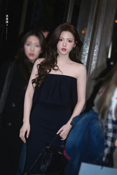 cr.予月诗·杨超越