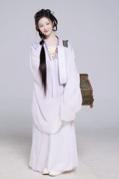 一笑随歌 凌雪影