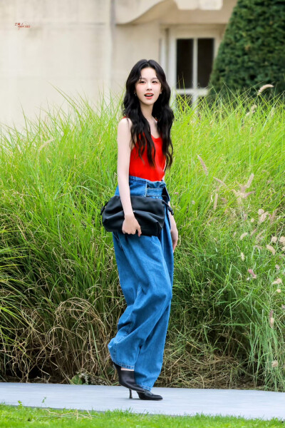 cr.芒果October_陈都灵