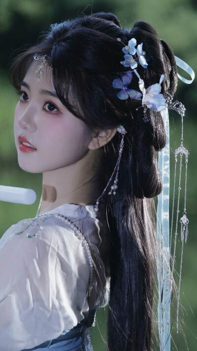 宥拉
