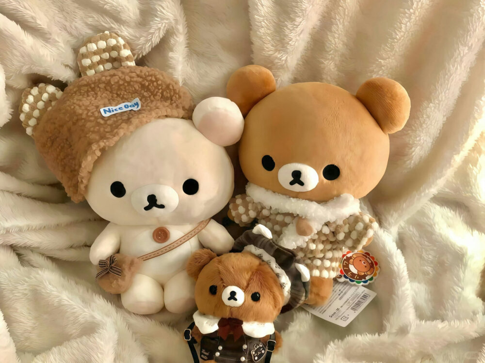 我像坏掉的钟表 时间不再流转 但依旧滴答响着 持续喜欢你(´ºωº｀)