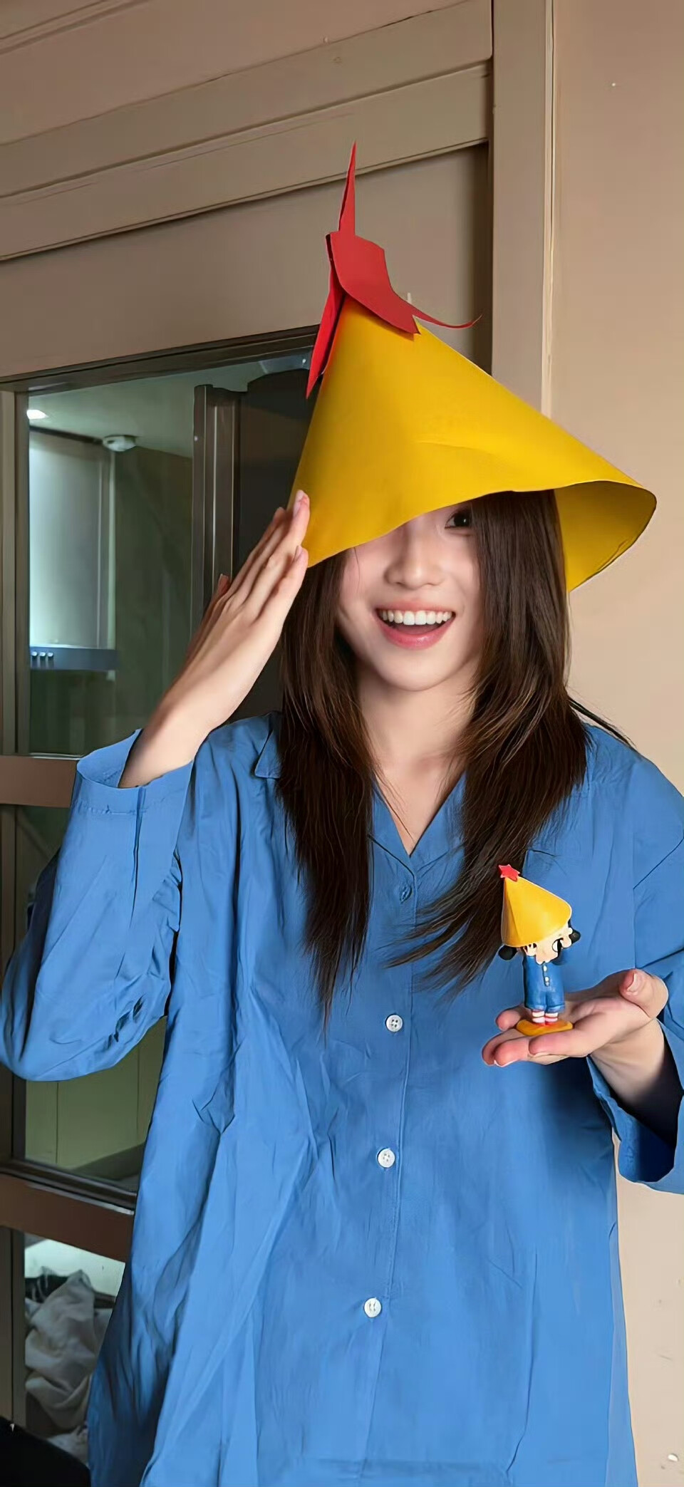 开心耳朵会竖起来因此被当塑料袋拎走〃•ω‹〃♡