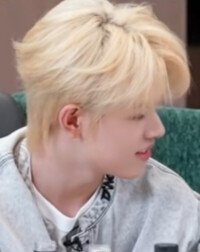 ₍₍ ◝(・ω・)◟ ⁾⁾