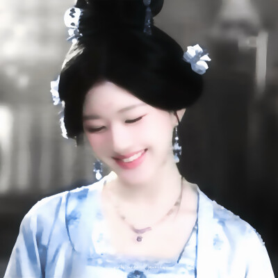 下一站是幸福&·
赵露思