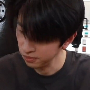 蒋易