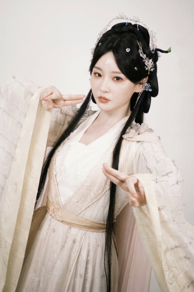 弑神 杨容容