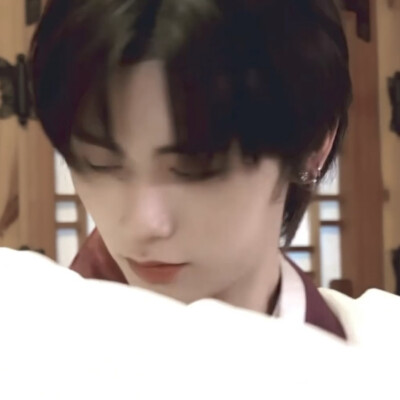 韩东旼