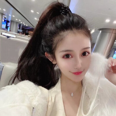 女
