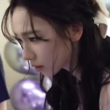 爱是实体缠绕的线