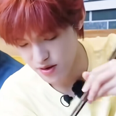 @贝多芬：要成一个平静的人，或许要留很多很多眼泪，因为平静是泡软了褶皱的纸张，风干以后被晕染开的线条，就是你过往悲伤的印记