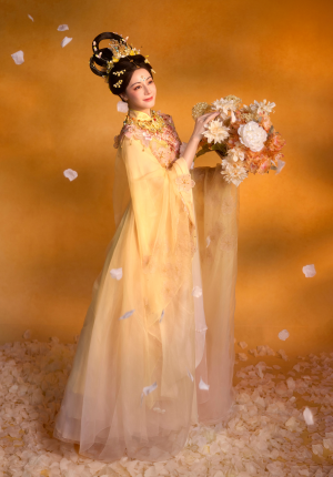 迪丽热巴 河南卫视中秋奇妙游《天女散花》 