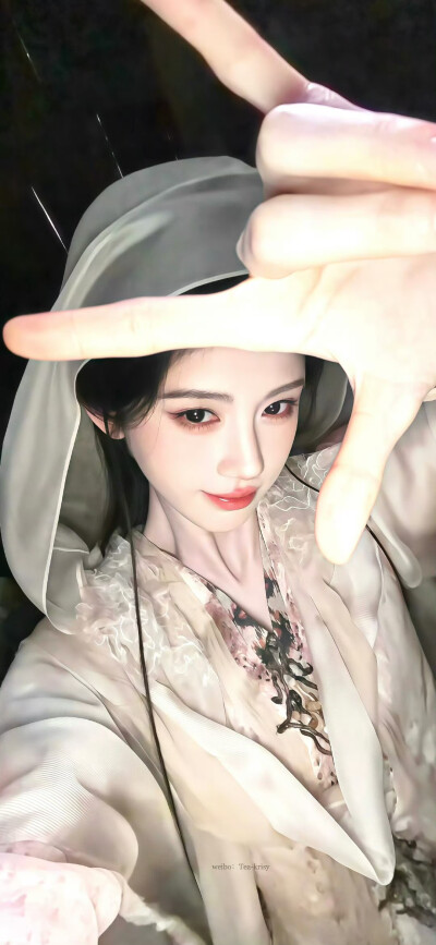 鞠婧祎