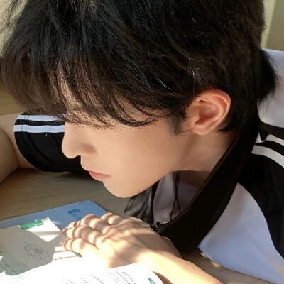 谁定制的校园男神