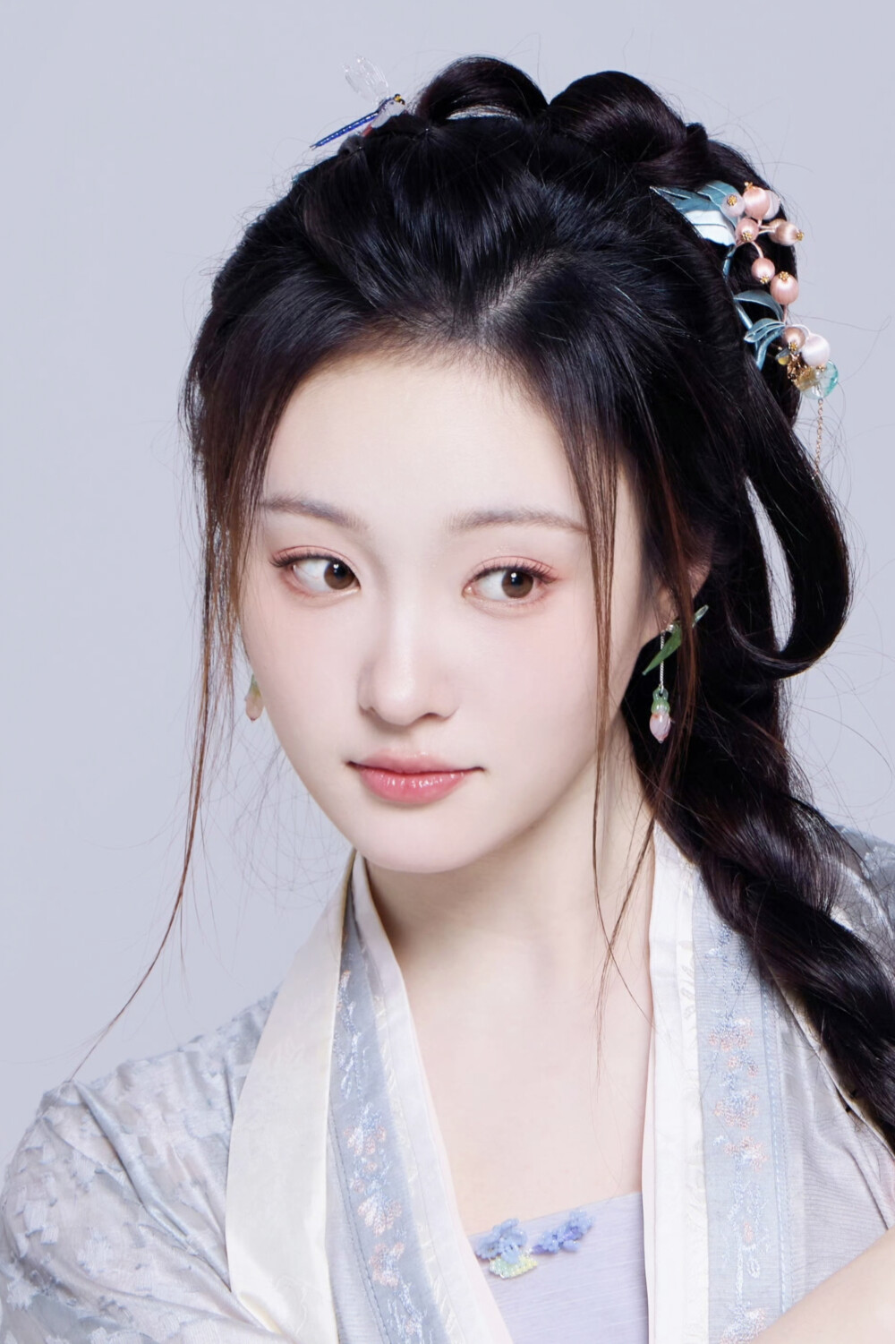 一笑随歌 凌雪影