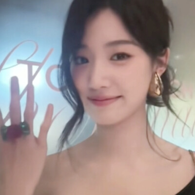 卢昱晓
