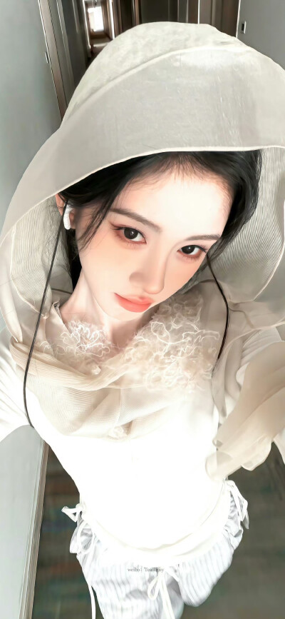 鞠婧祎