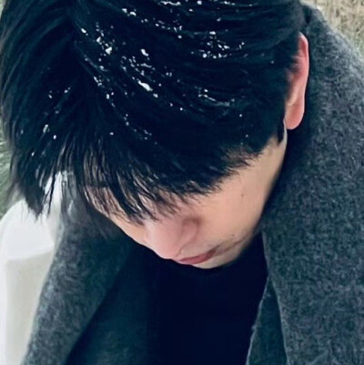 蒋易is a vampire～