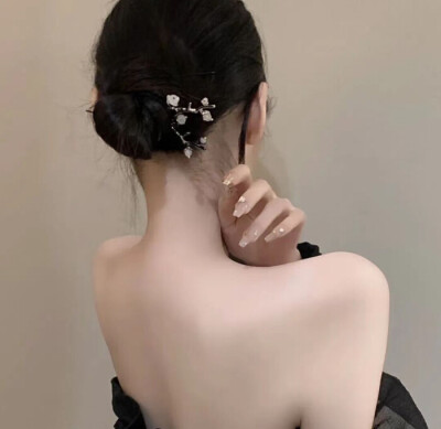 女头